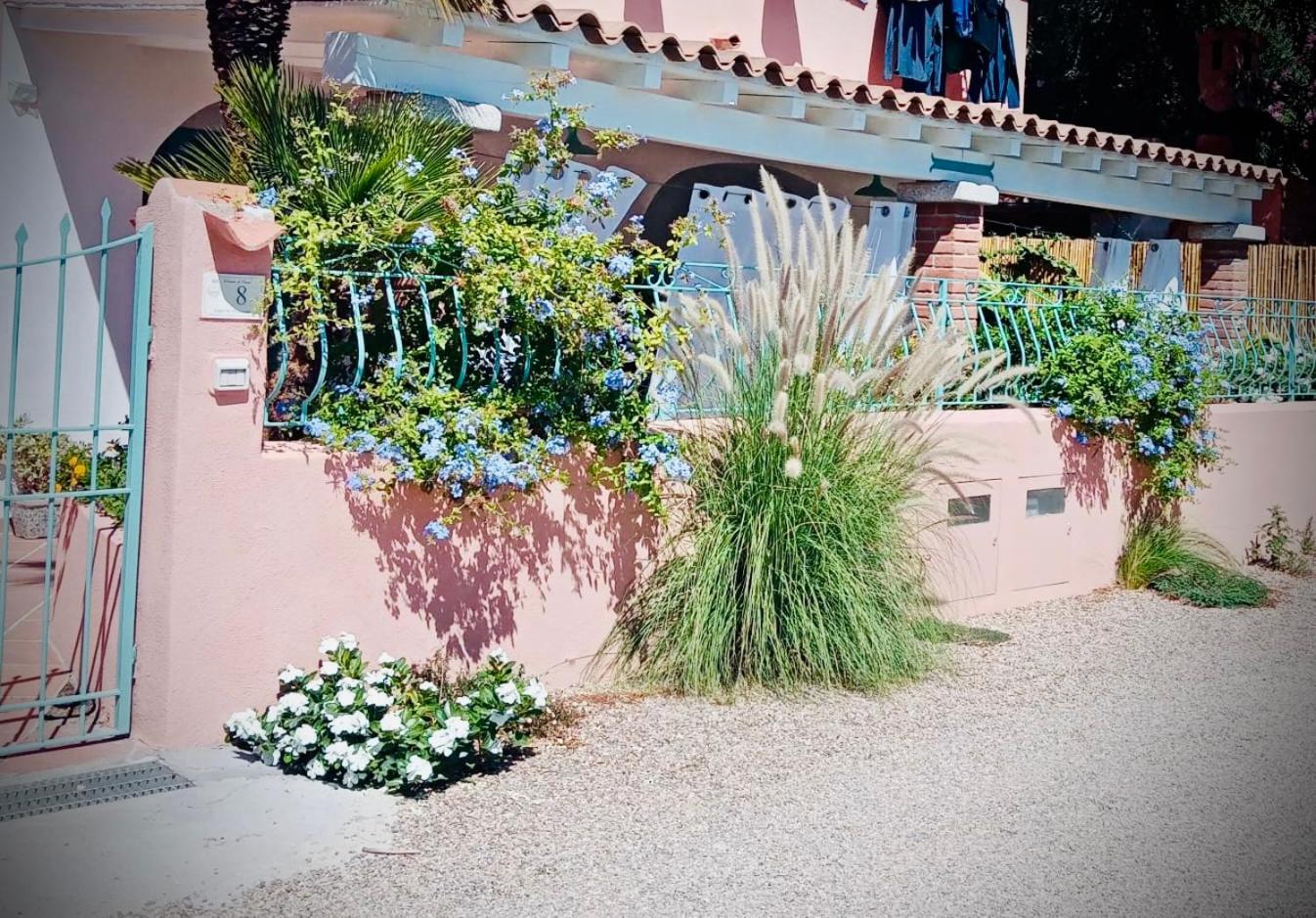 Il Giardino Davanti Al Mare Орозей Екстер'єр фото